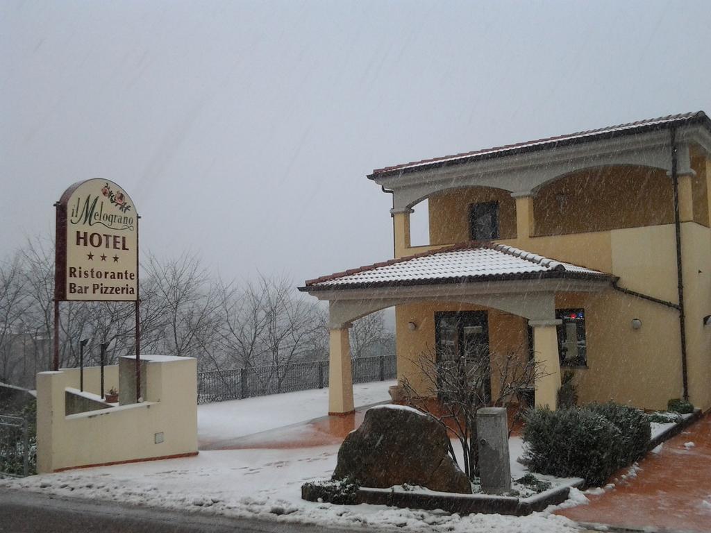 Hotel Il Melograno Tempio Pausania Exterior foto