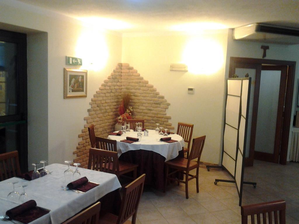 Hotel Il Melograno Tempio Pausania Exterior foto