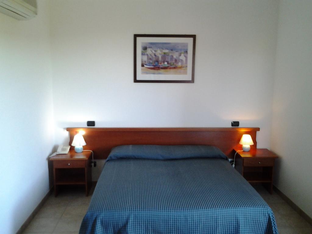 Hotel Il Melograno Tempio Pausania Zimmer foto