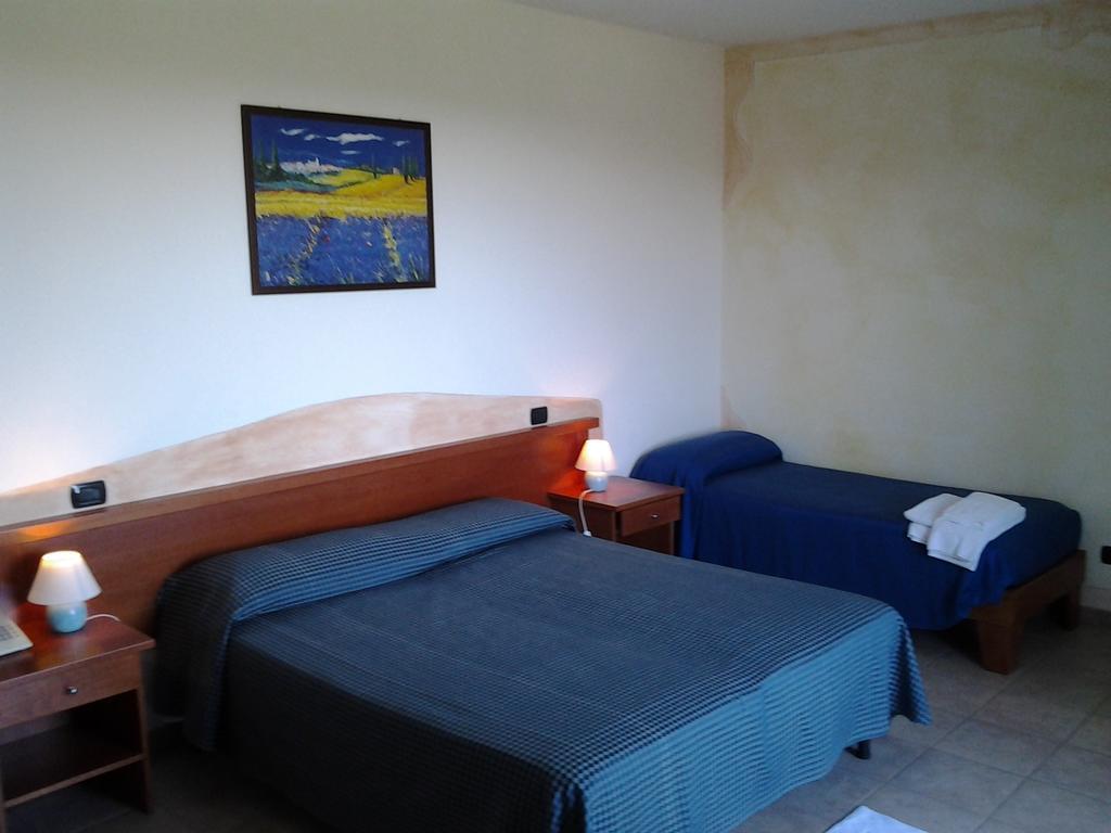 Hotel Il Melograno Tempio Pausania Zimmer foto